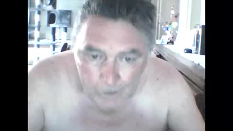 Snapshot of edje59a chatting on 04-23-26, 06:25 Eddy online show from 04-23-26, 06:25