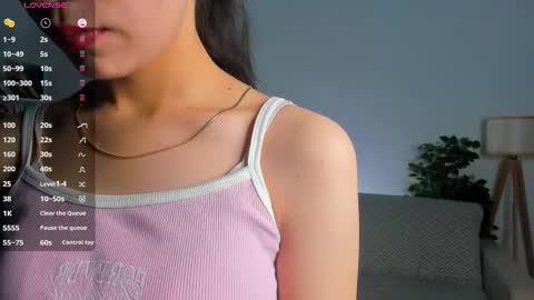 Nikki online show from 10-26-25, 01:22