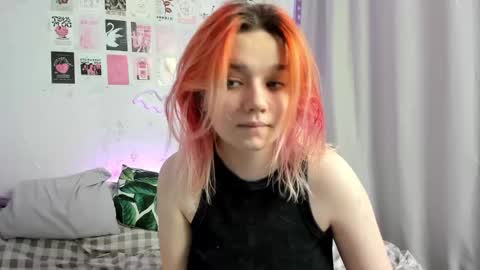 Snapshot of edna_dana chatting on 12-23-24, 06:27 Edna online show from 12-23-24, 06:27