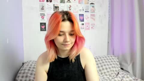 Snapshot of edna_dana chatting on 12-24-24, 06:50 Edna online show from 12-24-24, 06:50