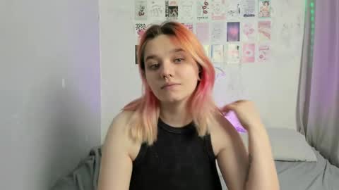 Snapshot of edna_dana chatting on 01-08-25, 06:20 Edna online show from 01-08-25, 06:20