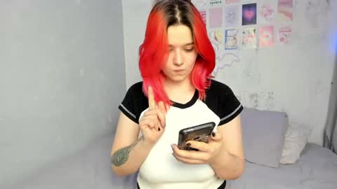 Snapshot of edna_dana chatting on 02-04-25, 06:38 Edna online show from 02-04-25, 06:38