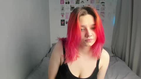 Snapshot of edna_dana chatting on 02-11-25, 05:40 Edna online show from 02-11-25, 05:40