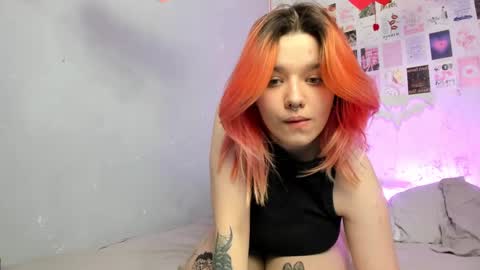 Snapshot of edna_dana chatting on 03-02-25, 06:40 Edna online show from 03-02-25, 06:40