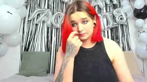 Snapshot of edna_dana chatting on 10-08-25, 07:44 Edna online show from 10-08-25, 07:44