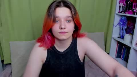 Snapshot of edna_dana chatting on 11-20-25, 08:08 Edna online show from 11-20-25, 08:08