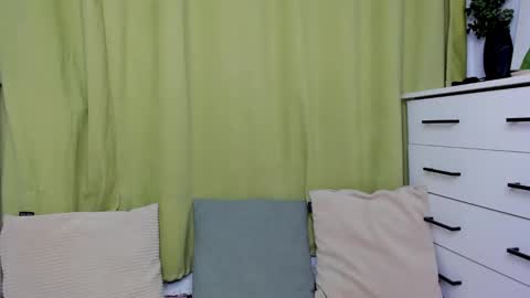 Snapshot of edna_dana chatting on 12-04-25, 09:34 Edna online show from 12-04-25, 09:34