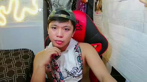 Snapshot of edrianburca052 chatting on 02-28-26, 06:53 urasian chub online show from 02-28-26, 06:53