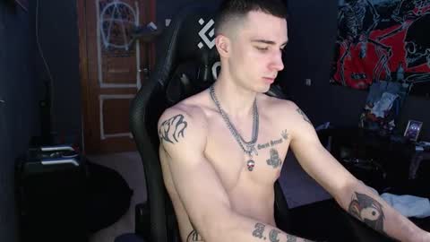 Snapshot of eduard_loveee chatting on 01-10-26, 01:46 Eduar online show from 01-10-26, 01:46