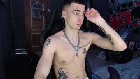 Snapshot of eduard_loveee chatting on 01-11-26, 01:27 Eduar online show from 01-11-26, 01:27