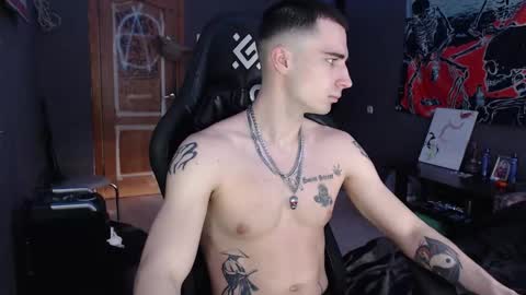 Snapshot of eduard_loveee chatting on 02-18-26, 07:26 Eduar online show from 02-18-26, 07:26