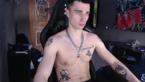 Eduar online show from 04-22-26, 02:40