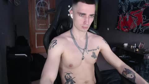 Snapshot of eduard_loveee chatting on 04-29-26, 11:58 Eduar online show from 04-29-26, 11:58