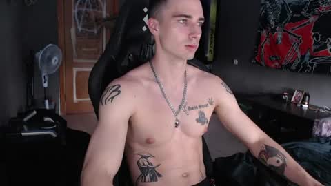 Snapshot of eduard_loveee chatting on 07-25-26, 11:19 Eduar online show from 07-25-26, 11:19