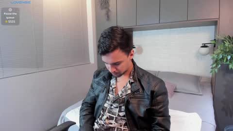 Snapshot of edward_maxx chatting on 01-21-25, 03:37 Eduardo online show from 01-21-25, 03:37