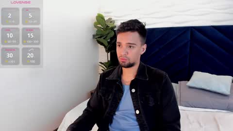 Snapshot of edward_maxx chatting on 02-02-25, 12:19 Eduardo online show from 02-02-25, 12:19