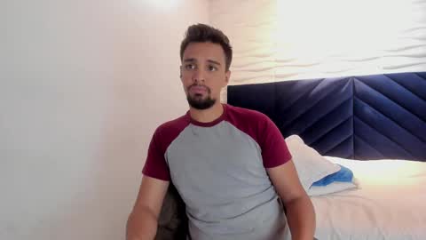 Snapshot of edward_maxx chatting on 02-14-25, 09:34 Eduardo online show from 02-14-25, 09:34