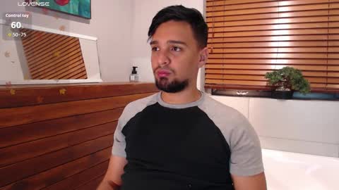 Snapshot of edward_maxx chatting on 09-15-25, 03:50 Eduardo online show from 09-15-25, 03:50