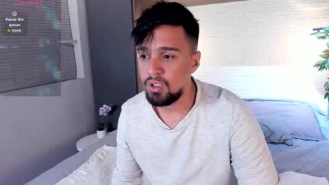 Snapshot of edward_maxx chatting on 09-26-25, 04:38 Eduardo online show from 09-26-25, 04:38