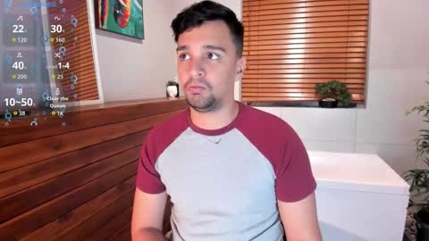 Snapshot of edward_maxx chatting on 10-22-25, 04:35 Eduardo online show from 10-22-25, 04:35