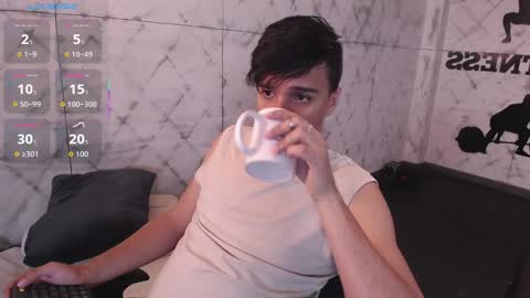 Snapshot of edward_maxx chatting on 11-22-25, 04:00 Eduardo online show from 11-22-25, 04:00