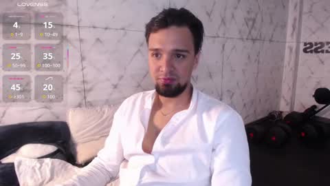 Snapshot of edward_maxx chatting on 11-30-25, 08:24 Eduardo online show from 11-30-25, 08:24