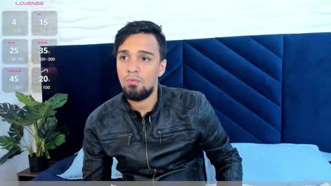 Snapshot of edward_maxx chatting on 12-02-25, 03:45 Eduardo online show from 12-02-25, 03:45