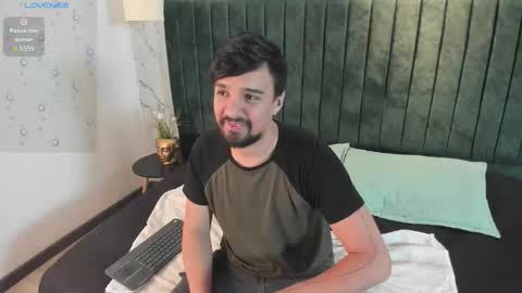 Eduardo online show from 02-01-26, 03:38