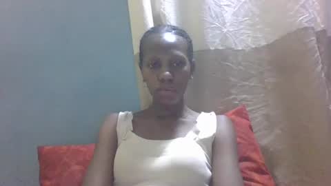 Snapshot of edwige770943 chatting on 04-17-26, 02:36 edwige770943 online show from 04-17-26, 02:36