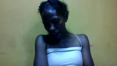Snapshot of edwige770943 chatting on 04-19-26, 06:10 edwige770943 online show from 04-19-26, 06:10