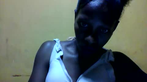 Snapshot of edwige770943 chatting on 04-20-26, 06:27 edwige770943 online show from 04-20-26, 06:27