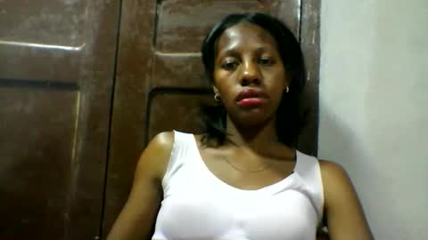 Snapshot of edwige770943 chatting on 04-23-26, 12:40 edwige770943 online show from 04-23-26, 12:40