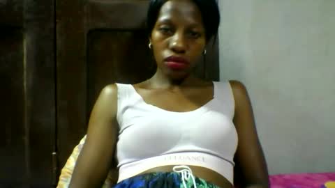 Snapshot of edwige770943 chatting on 04-29-26, 05:17 edwige770943 online show from 04-29-26, 05:17