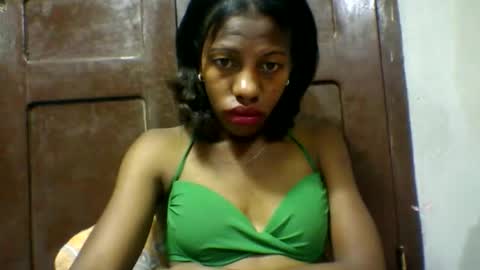 Snapshot of edwige770943 chatting on 05-01-26, 02:49 edwige770943 online show from 05-01-26, 02:49