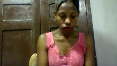 Snapshot of edwige770943 chatting on 05-06-26, 03:46 edwige770943 online show from 05-06-26, 03:46