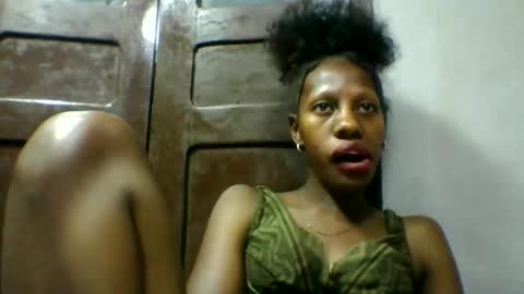 Snapshot of edwige770943 chatting on 05-13-26, 05:32 edwige770943 online show from 05-13-26, 05:32