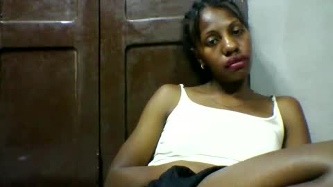 Snapshot of edwige770943 chatting on 05-14-26, 05:53 edwige770943 online show from 05-14-26, 05:53