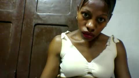 Snapshot of edwige770943 chatting on 05-15-26, 06:04 edwige770943 online show from 05-15-26, 06:04