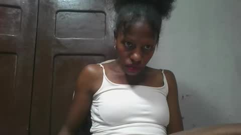 Snapshot of edwige770943 chatting on 05-17-26, 03:52 edwige770943 online show from 05-17-26, 03:52