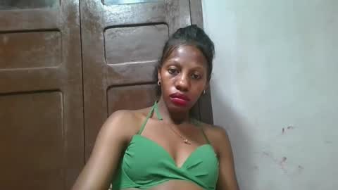 Snapshot of edwige770943 chatting on 05-20-26, 06:14 edwige770943 online show from 05-20-26, 06:14