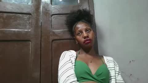 Snapshot of edwige770943 chatting on 05-21-26, 06:20 edwige770943 online show from 05-21-26, 06:20