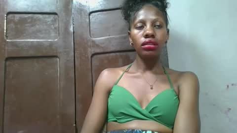 Snapshot of edwige770943 chatting on 05-28-26, 07:44 edwige770943 online show from 05-28-26, 07:44
