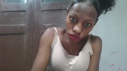 Snapshot of edwige770943 chatting on 06-01-26, 07:43 edwige770943 online show from 06-01-26, 07:43