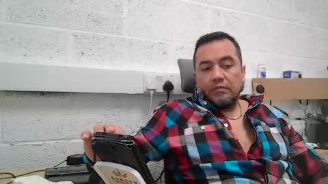 EdM online show from 02-24-26, 09:07