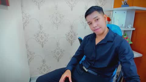 edwin blaz. online show from 10-24-25, 09:22