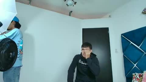 Edwin online show from 05-15-26, 01:51