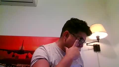 Snapshot of edwins777 chatting on 01-12-26, 04:23 Nicky789 online show from 01-12-26, 04:23