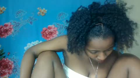 Snapshot of eeriicaa chatting on 06-20-26, 10:29 eeriicaa online show from 06-20-26, 10:29