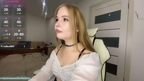 Snapshot of eestipixies chatting on 06-21-26, 08:06 Lili online show from 06-21-26, 08:06