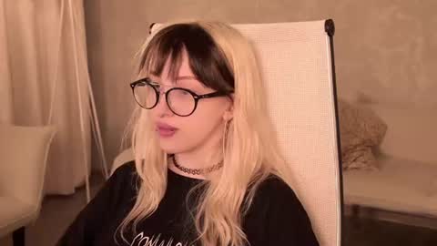 EVA NON NUDE online show from 06-26-26, 04:22